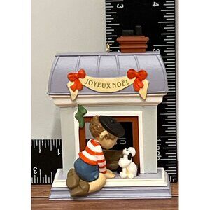 1988 HALLMARK ORNAMENT QX402-1 WINDOWS OF THE WORLD FRENCH POODLE JOYEUX